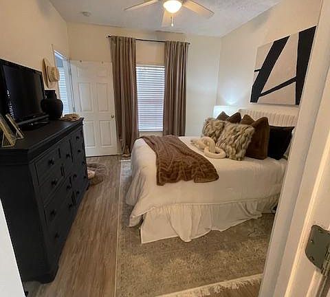 2nd image of 66 Waterview Dr