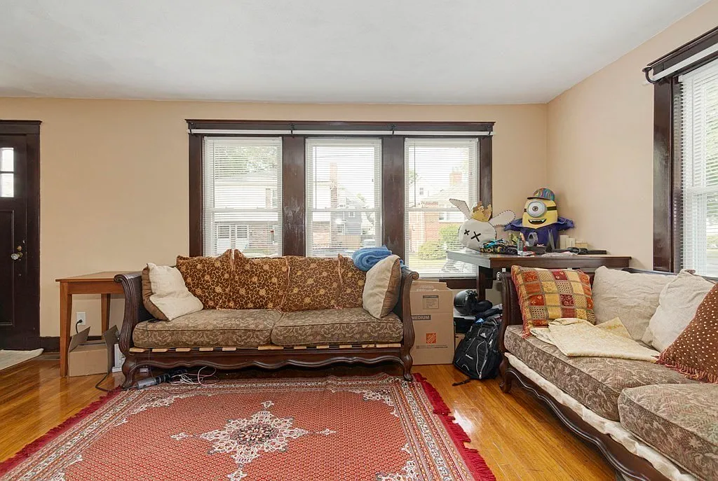 2 bed, 1.0 bath, 1000 sqft, $2,500 — Photo 2