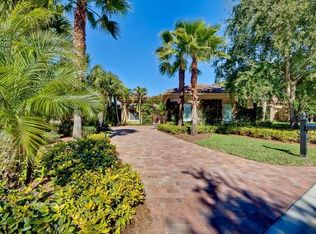 15718 Villoresi Way, Naples, FL 34110