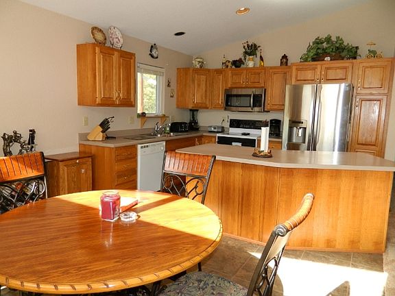 5th image of 13162 Morse Pl