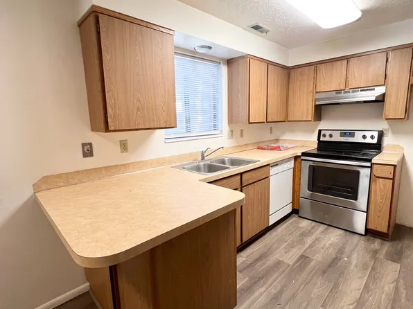 645 1/2 E 400 N, Logan, UT