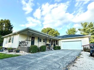 918 Old Farm Rd, Bedford, IN 47421