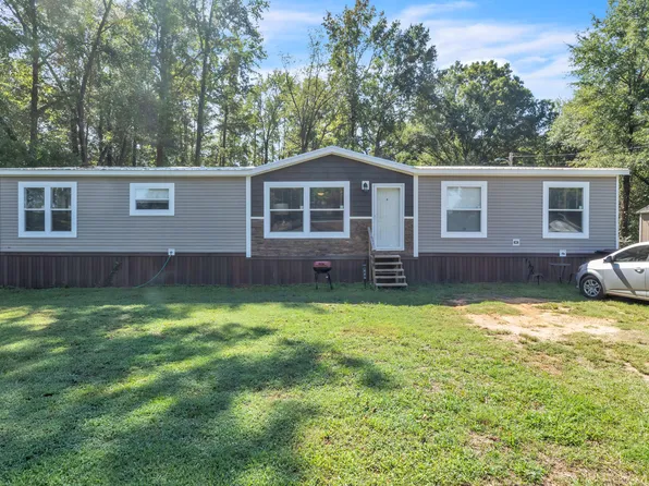 848 Cal Kolola Rd, Caledonia, MS 39740