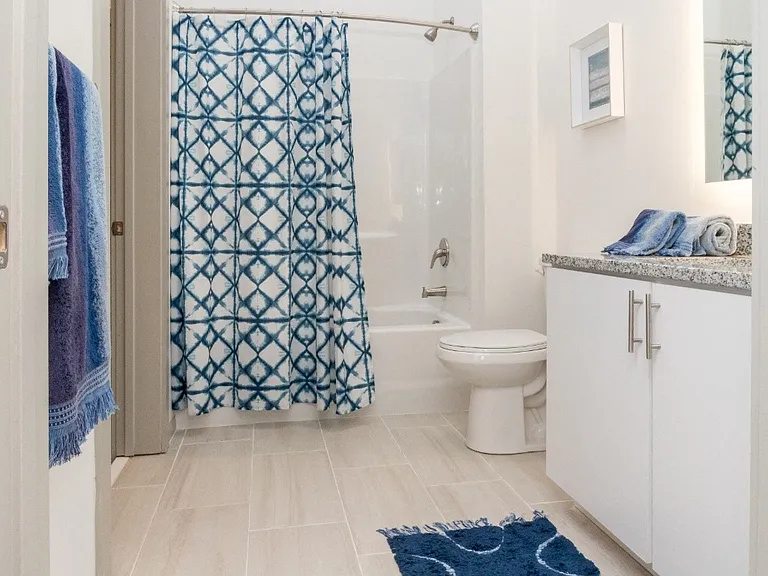 The Point on 38th Apartments — Photo 16