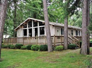 105 Ridgewood Dr, Prudenville, MI 48651