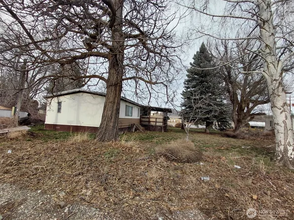 2528 Monroe Avenue, Bridgeport, WA 98813