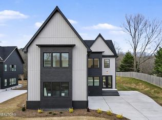 1904 Amherst Rd NW, Knoxville, TN 37921