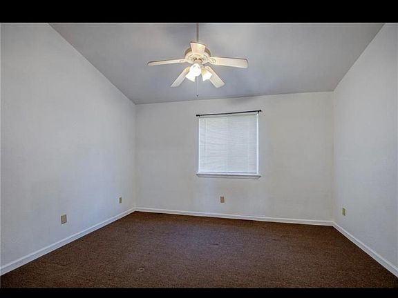 3rd image of 1312 Cartier Dr #A