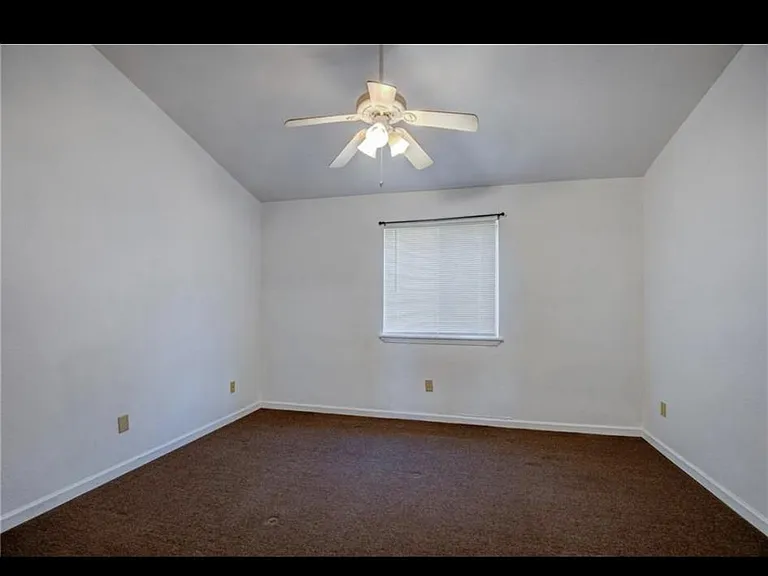 1312 Cartier Dr #A — Photo 3