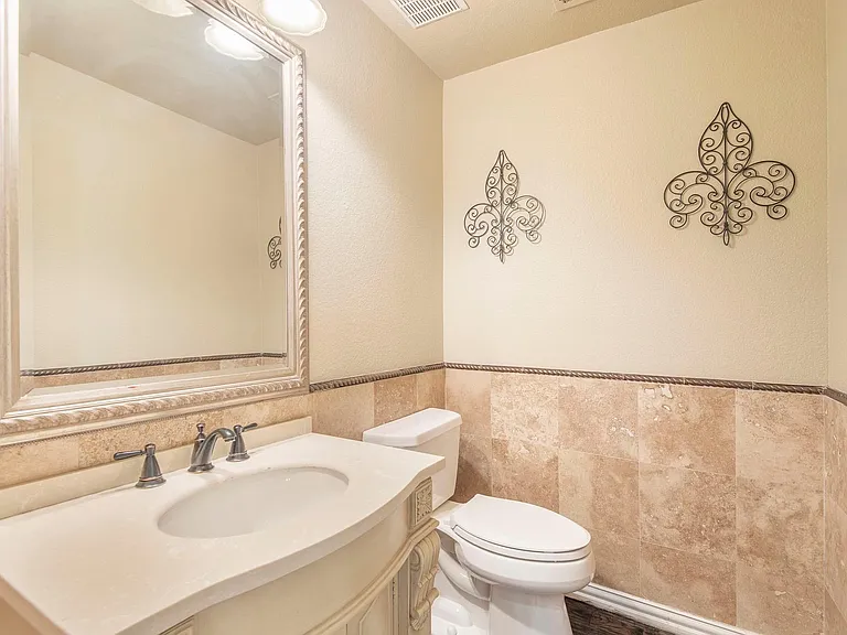 1169 London Dr — Photo 12