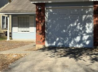 9219 Shadow Crest Dr, Converse, TX 78109