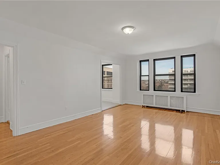 254 Martine Ave #3C — Photo 6