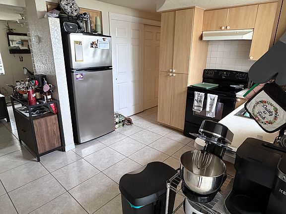 5th image of 4030 Dalwood Dr