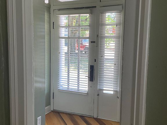 3rd image of 59 Union St