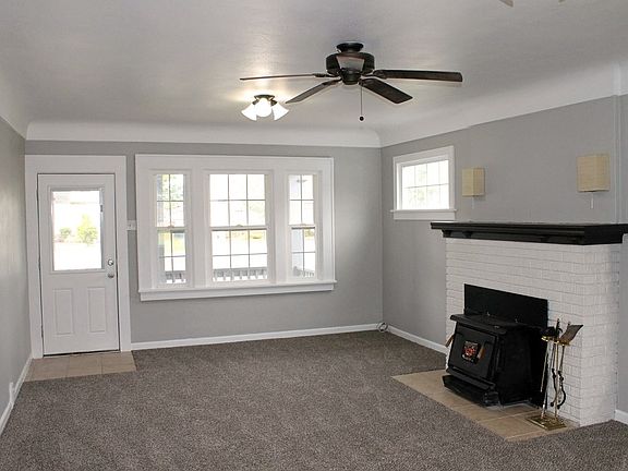3rd image of 316 N College Ave