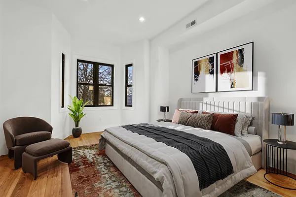 Rented by Hillel Realty Group | media 1