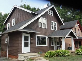 3917 Bluestone Rd, Cleveland Heights, OH 44121