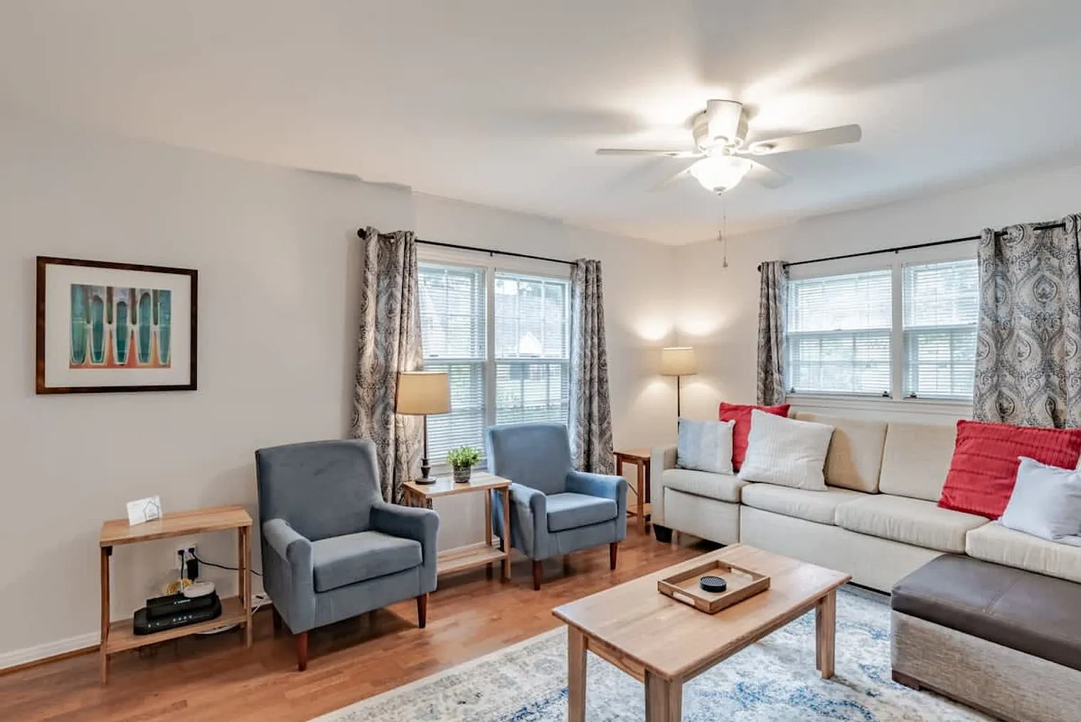 4 bed, 2.0 bath, 1797 sqft, $3,816 — Photo 2