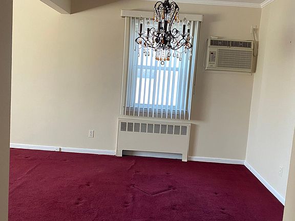 3rd image of 821 Whittier Ave #2F