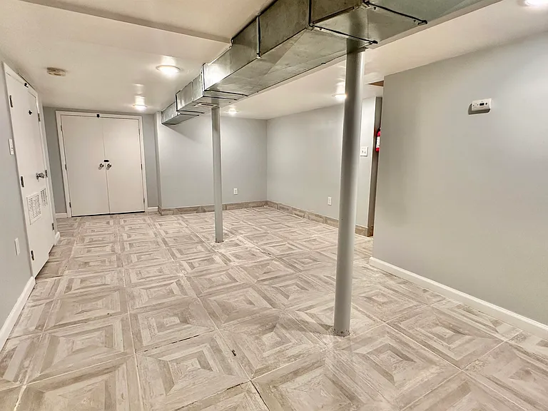 285 Grant Ave #1 — Photo 21