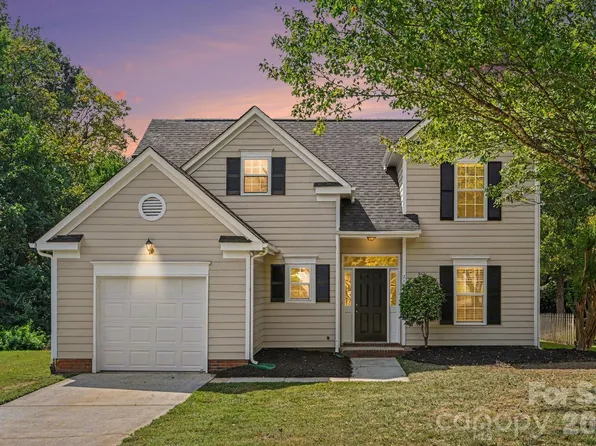 7117 Daerwood Pl, Charlotte, NC 28215