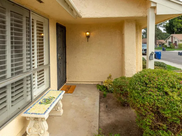 24133 Village 24, Camarillo, CA 93012