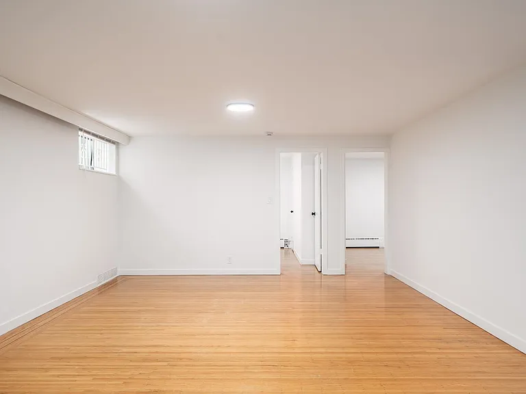 2596 Oak St #2 — Photo 7