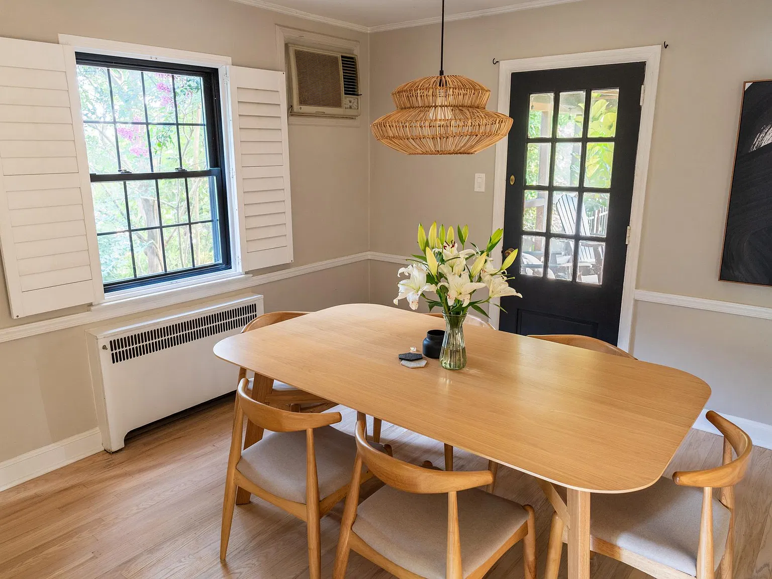 3 bed, 1.5 bath, 2059 sqft, $3,500 — Photo 4
