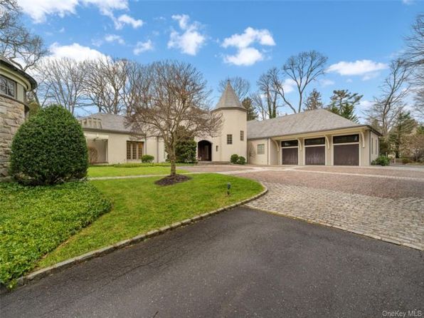 121 Piping Rock Rd