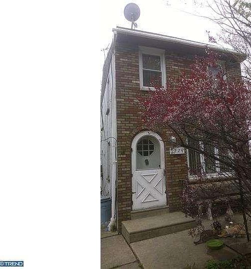 1st image of 1224 E Sedgley Ave