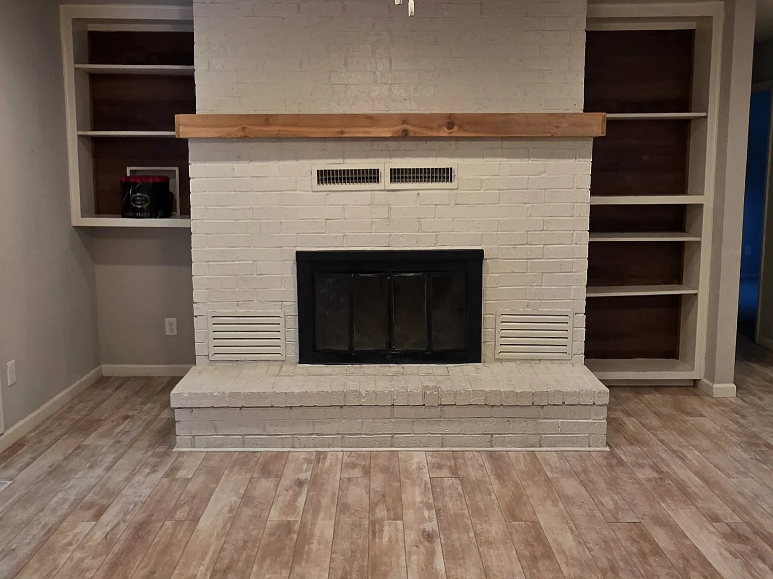 15 Churchill Dr — Photo 2
