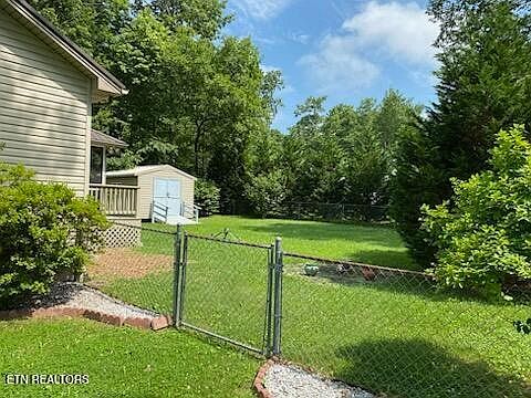 4th image of 1041 Geronimo Ln