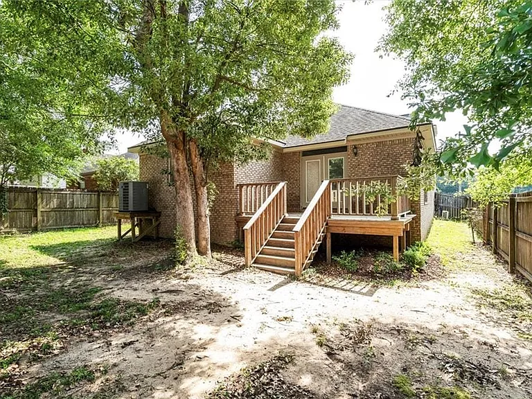 1056 Linlen Ave — Photo 20