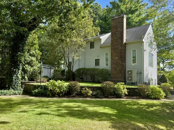 52 Haskell Rd, Plymouth, MA 02360