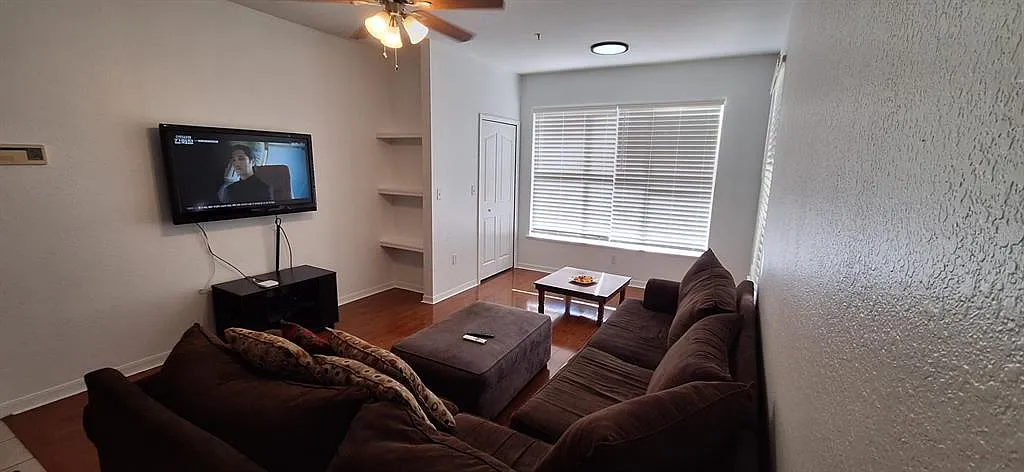 1 bed, 1.0 bath, 636 sqft, $1,280 — Photo 3