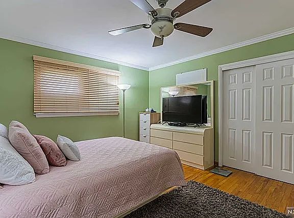 2nd image of 14 Zoar St