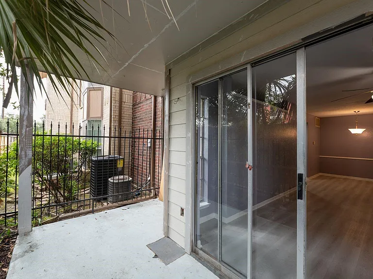 2121 Hepburn St #1216 — Photo 22