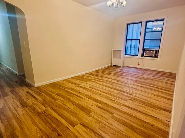 316 West 94th Street image 16 of 22