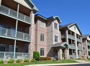 13070 W Bluemound Rd UNIT 103, Elm Grove, WI 53122