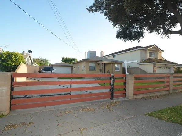 9320 Oak St, Bellflower, CA 90706