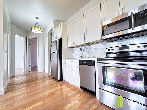 2nd image of 1236 Pacific St APT 6F