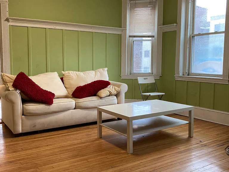 30 Glenville Ave #3 — Photo 2
