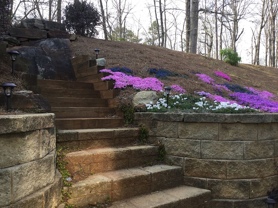 2nd image of 340 Melrose Cir