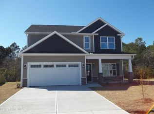 124 Paver Ln, Hampstead, NC 28443