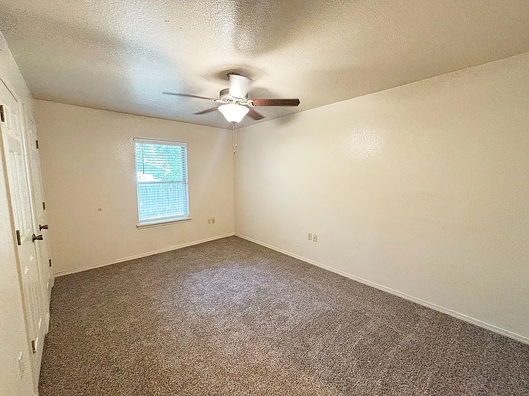 Cadet - Bedroom