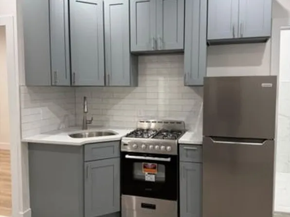 23801 Braddock Ave APT 2, Bellerose, NY 11426