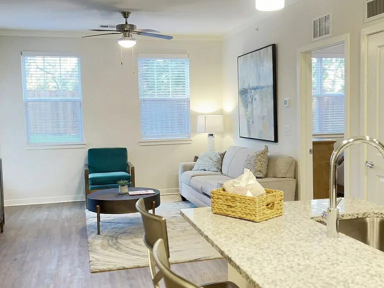 The Reserve at Cool Springs | Elizabethtown, KY | Living area