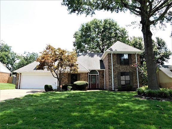 3rd image of 1865 Pecan Grove Dr