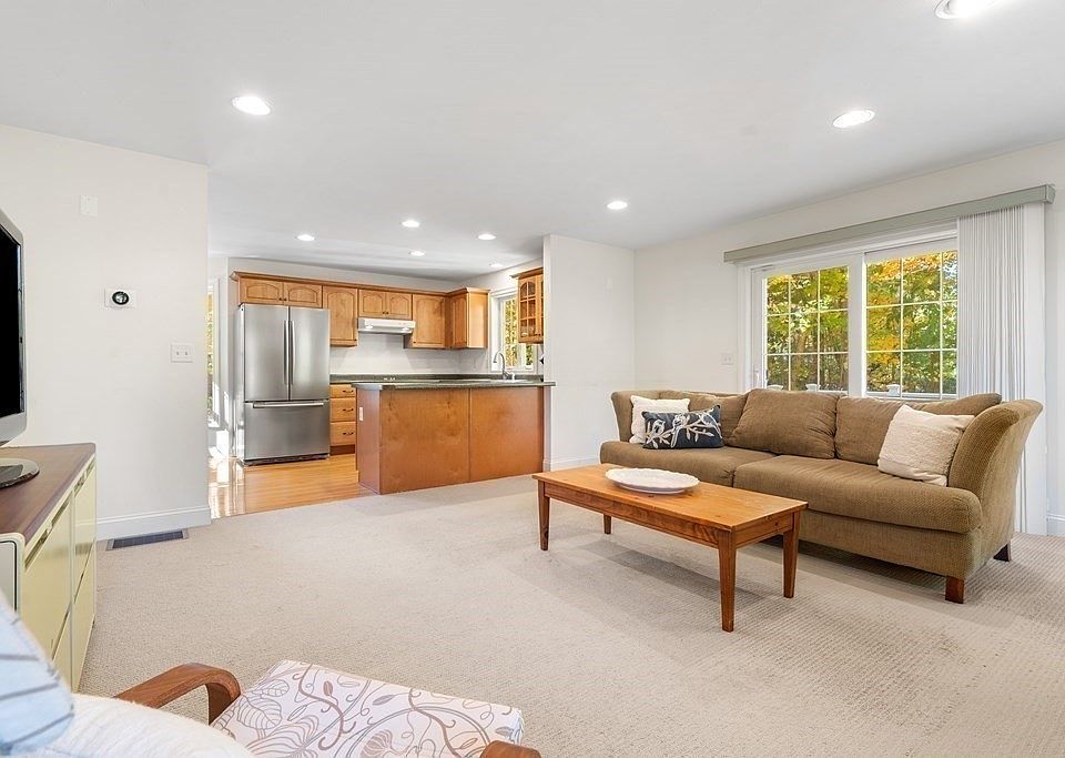 80 Dalton Rd, Chelmsford, MA 01824 Zillow