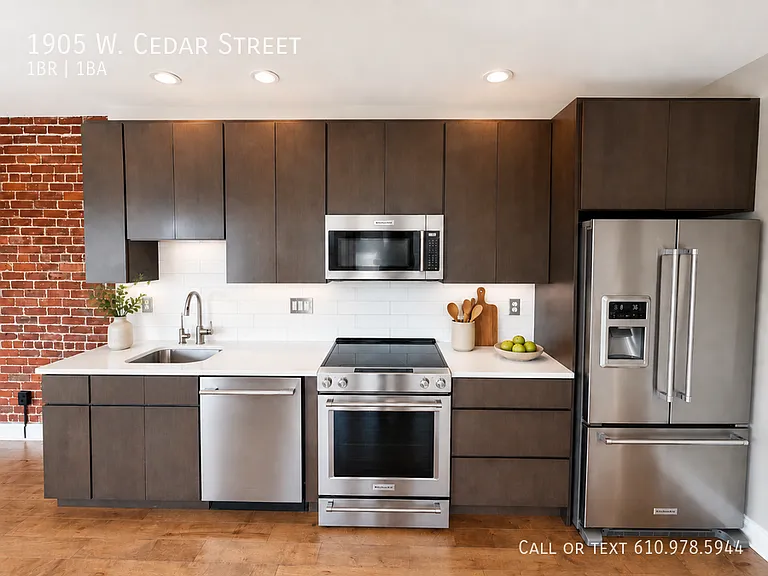 1905 W Cedar St — Photo 13